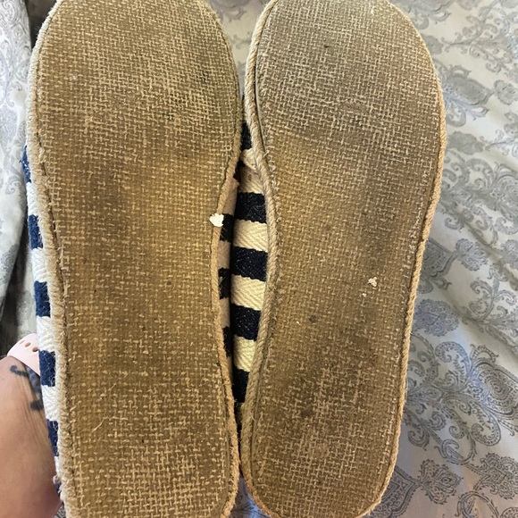 Size 8 Navy & Cream slip on shoes - Picture 4 of 5